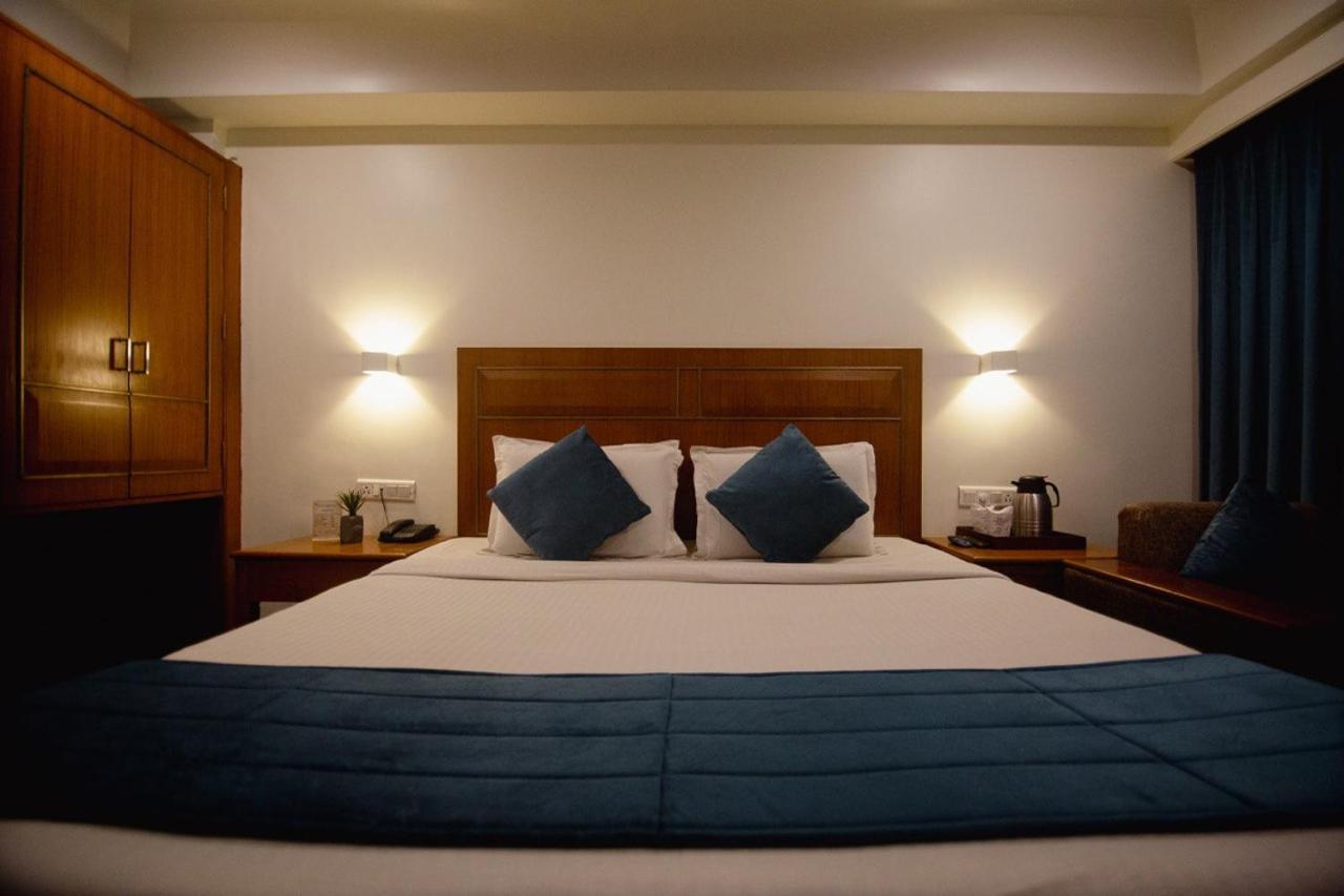 Hotel Punjab Palace Rāipur Eksteriør bilde