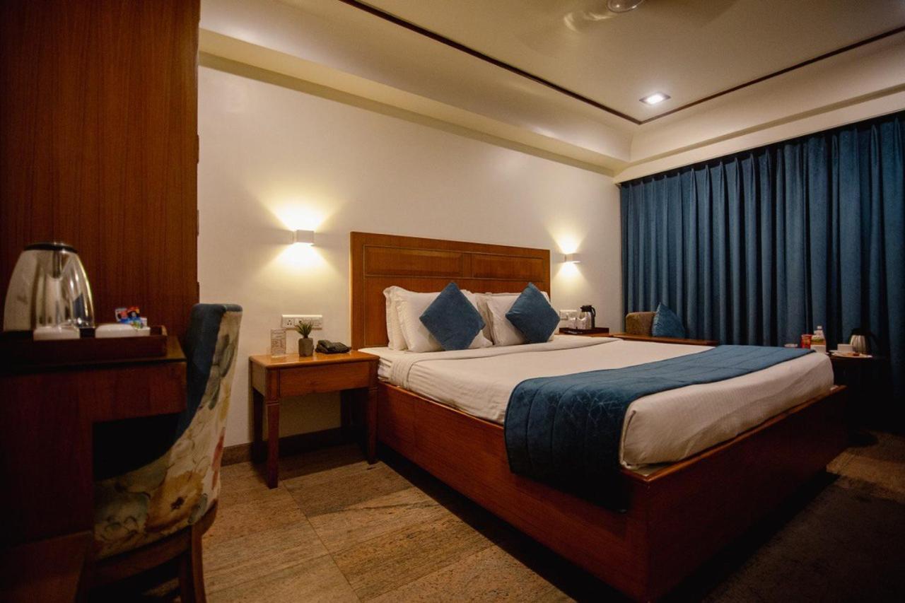 Hotel Punjab Palace Rāipur Eksteriør bilde